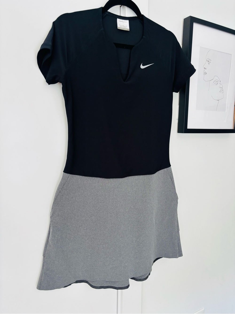 Nike Golf Dri-Fit SS dress black grey size Medium Pockets